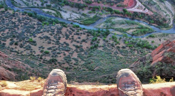 Tan-cerca-del-precipicio